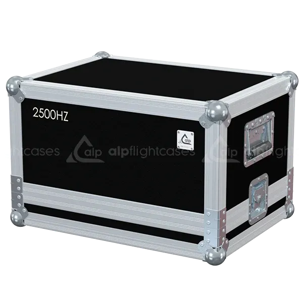 Front view of Martin Magnum 2500 flight case with wheels and heavy-duty touring hardware