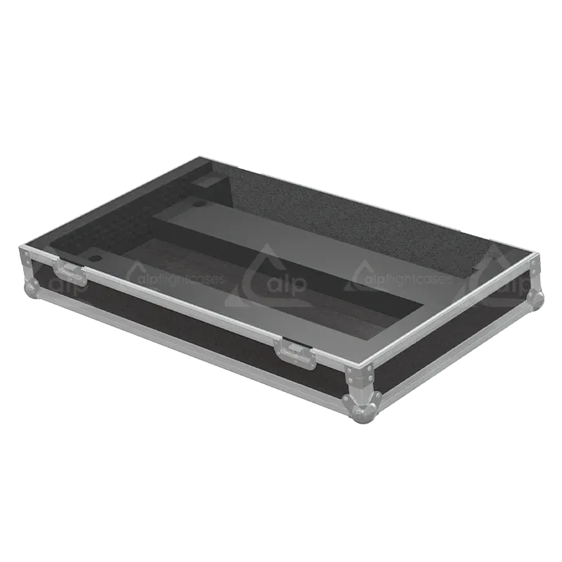 MA LIGHTING GRANDMA3 COMPACT XT SERIE II - WHEELS LATERAL SIDE VIEW FOAM FLIGHT CASE