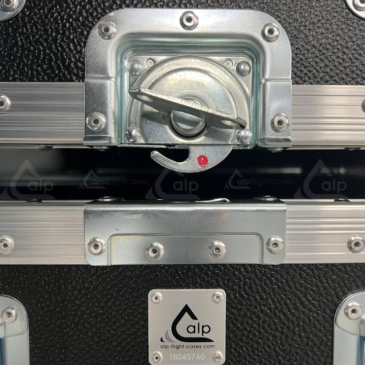 <tc>ALP FLIGHT CASES XRACK SLIDING AJUSTABLE 19" 2U 600P</tc>