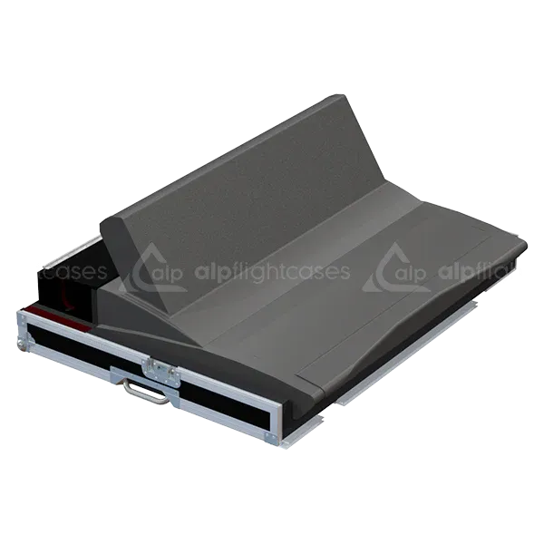 ALLEN & HEATH DLIVE S5000 + DOG HOUSE - WHEELS LATERAL SIDE VIEW FLIGHT CASE