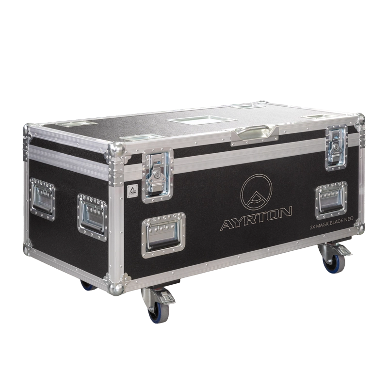 Front right view of the ALP Flight Case for 2x Ayrton MagicBlade Neo with reinforced touring hardware and wheels