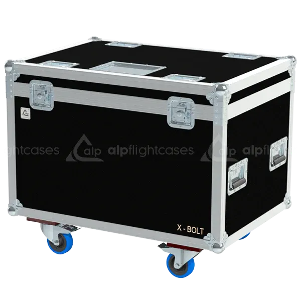 Front right view of the ALP Flight Case for 4x Blinder LEDING X-Bolt with wheels