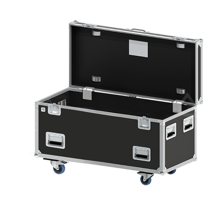 Empty interior of the 1300x600x600mm flight case trunk highlighting its optimized large capacity
