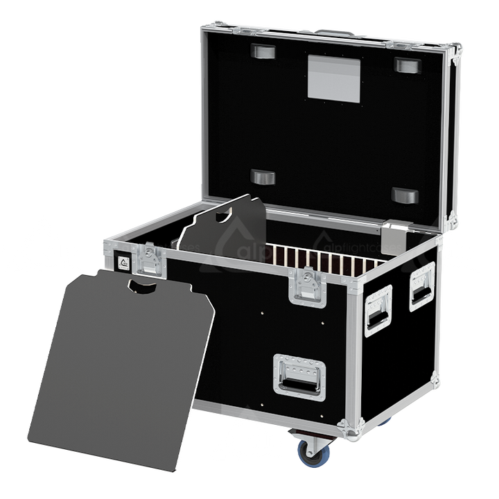 Empty interior of the 900x600x600mm flight case trunk highlighting its optimized storage capacity