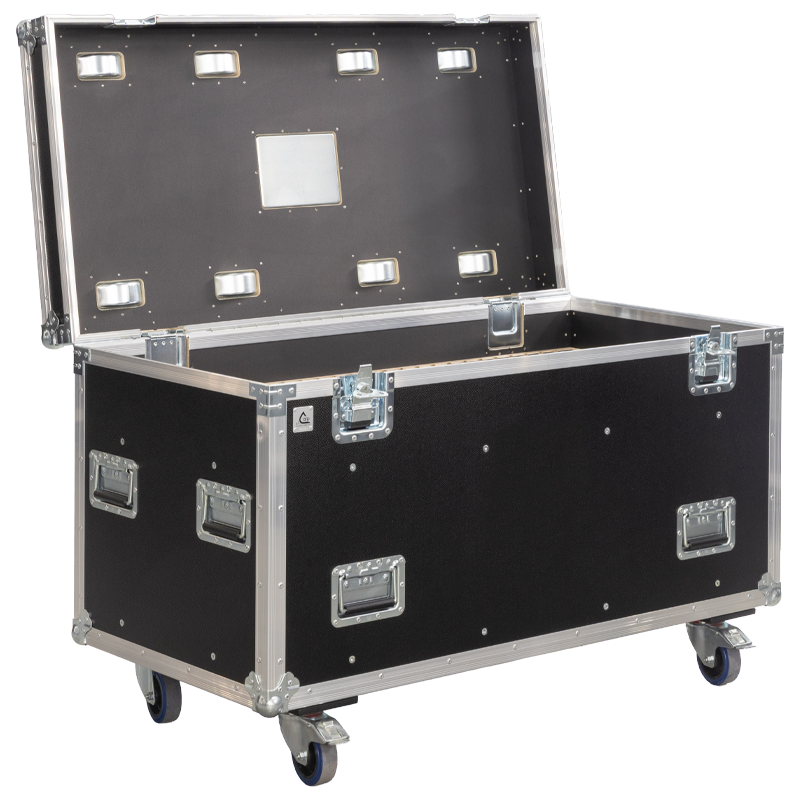 Serie AZ8 flight case open showing heavy touring equipment and cables safely stored inside