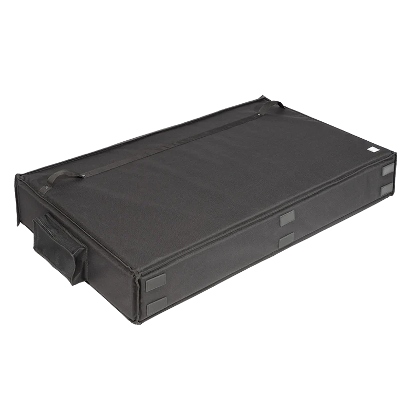 Bottom view highlighting the 4 reinforced pads for base protection