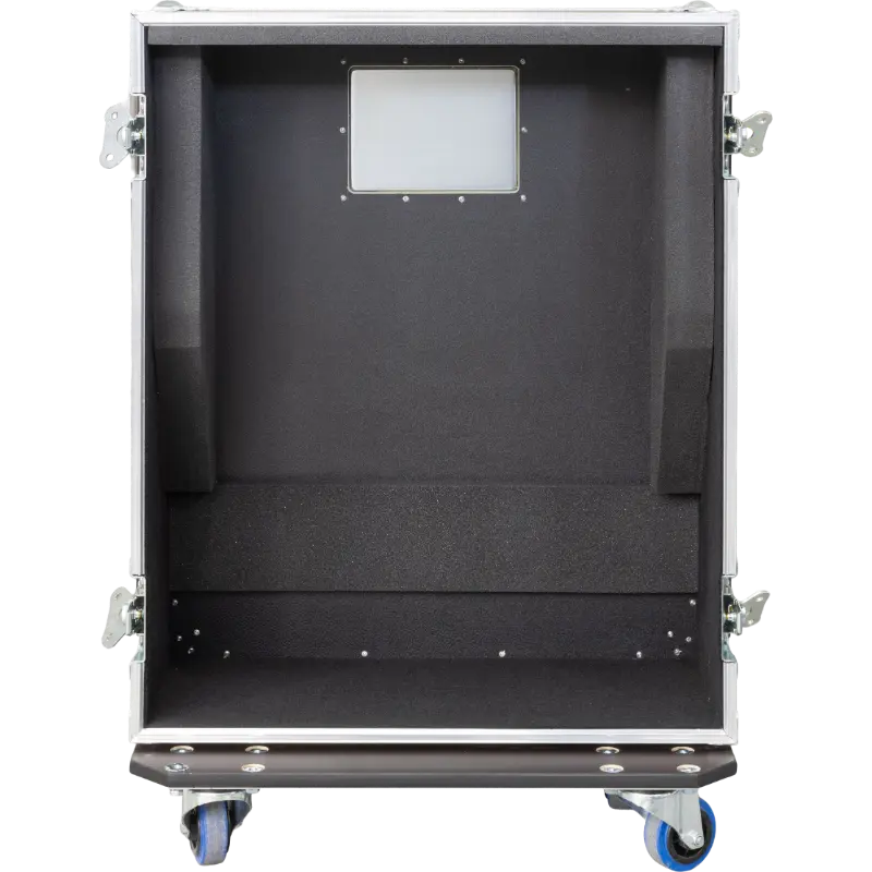 Close-up of the heavy-duty butterfly latches, spring-loaded handles, and corner wheels on the Avantis Solo case