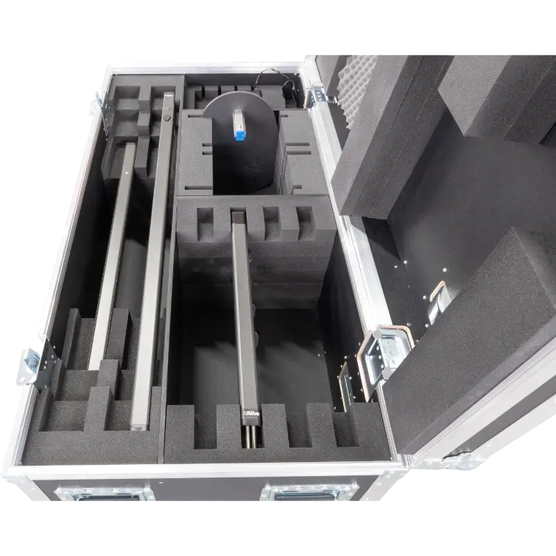 Innled T4x professional wireless LED lighting fixtures requiring an integrated logistics and charging case