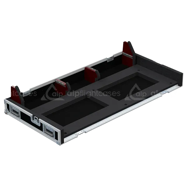 SOUNDCRAFT VI5000 SERIE III 2 DOORS - WHEELS FLIGHT CASE FROM SIDE VIEW FOAM
